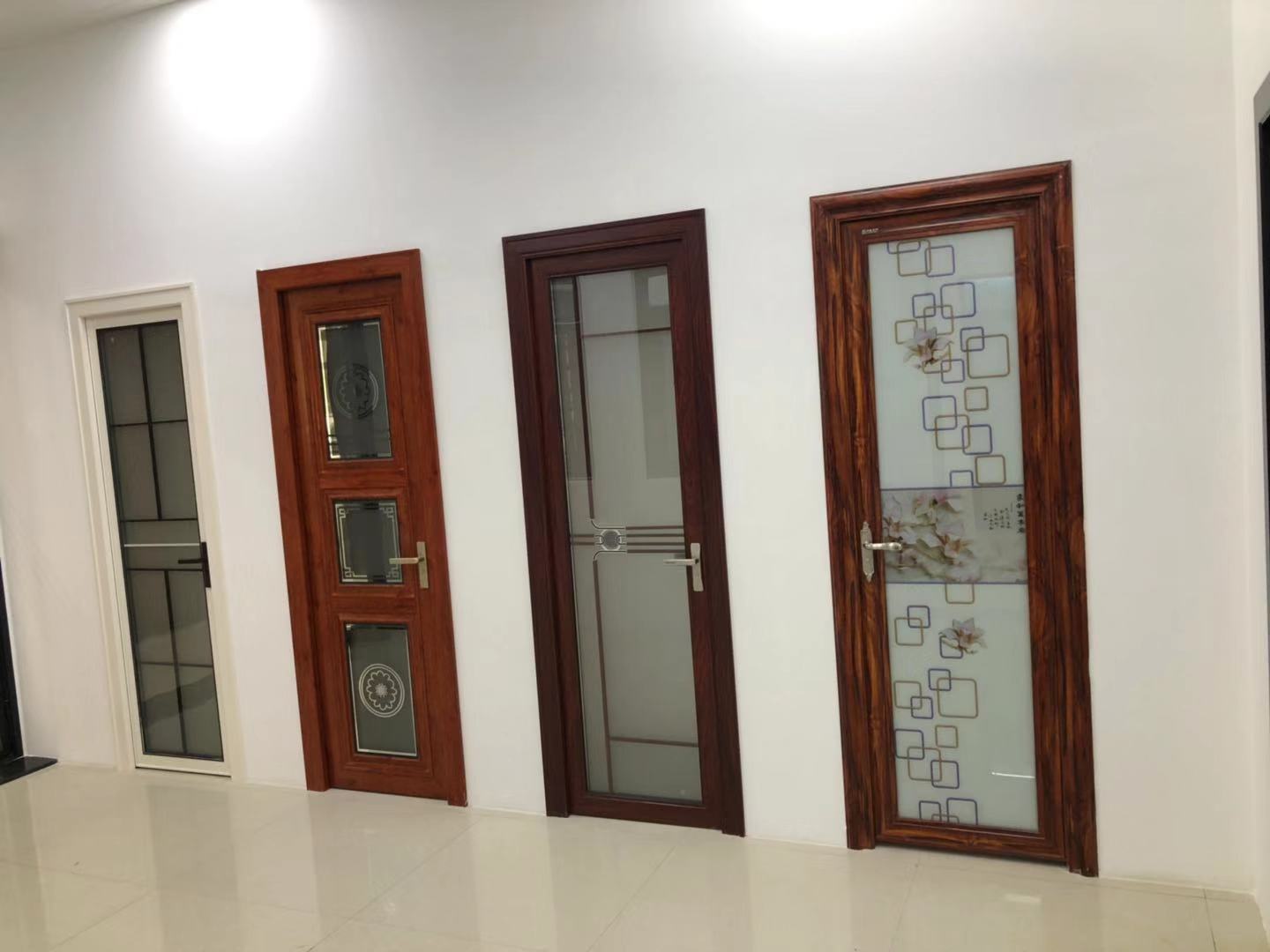  Wooden tranfer aluminum alloy casement door